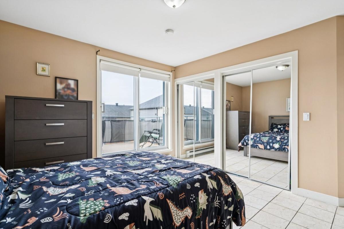 Autre vue de la chambre principale