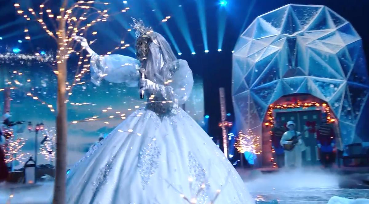 Fée des Étoiles à Chanteurs Masqués