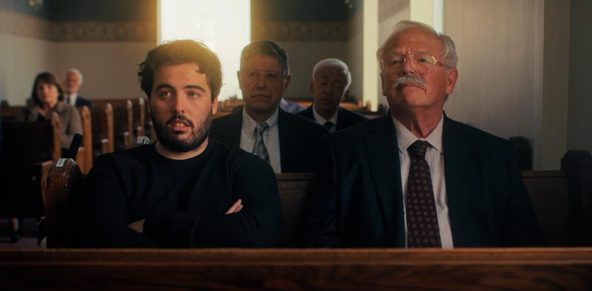 Luc Senay et Étienne Galloy dans Mon coloc de 80 ans