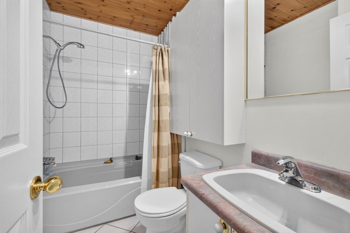 Salle de bain à l'étage