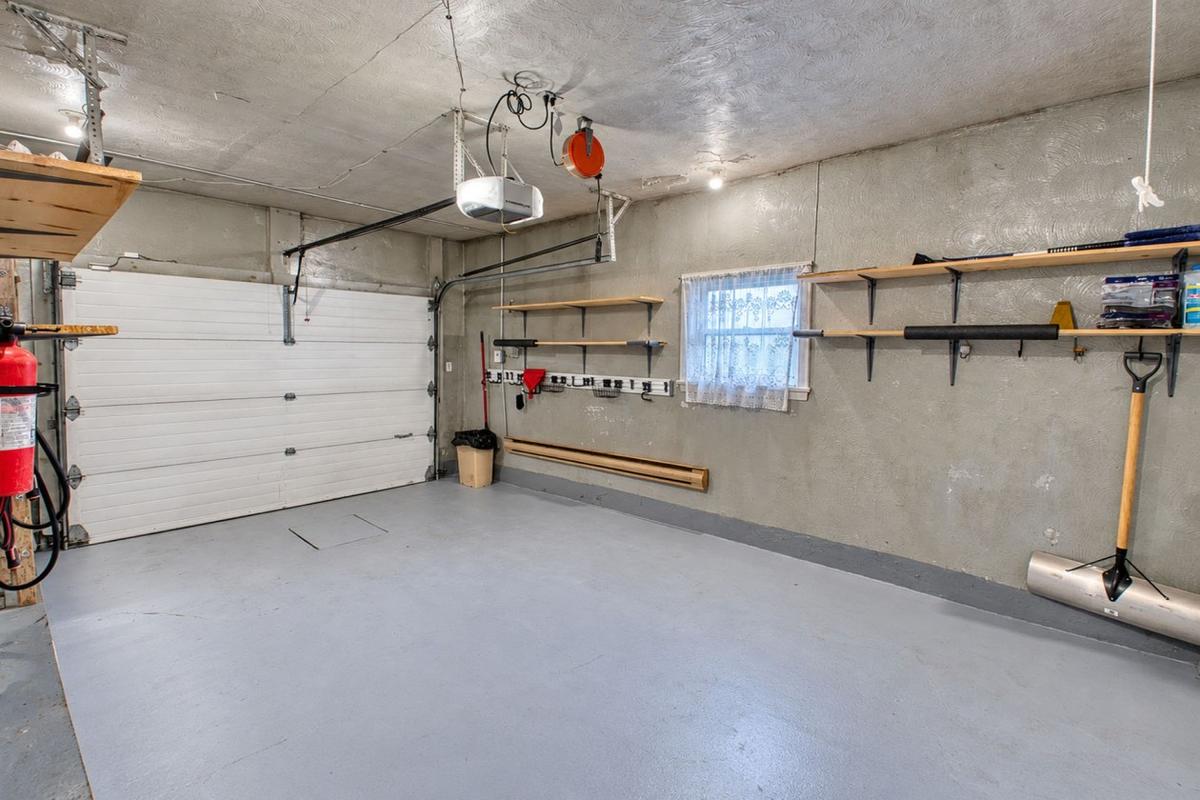 Garage attenant