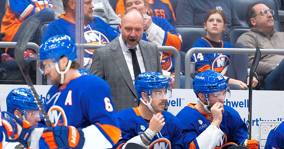Peter DeBoer-New York Islanders-Alexander Wohl-Imagn Images