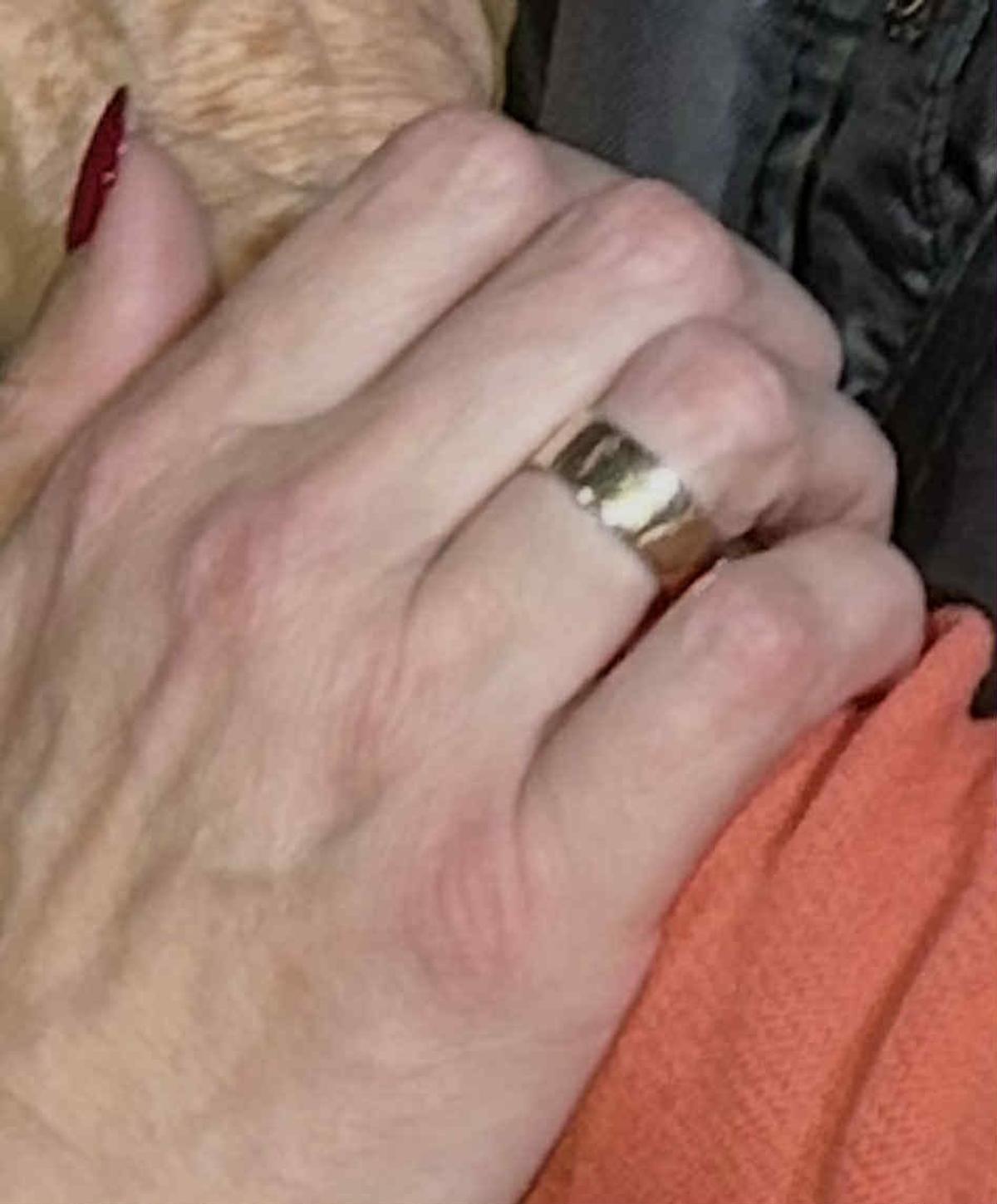 Bague perdue: Mike Ward sollicite l'aide du public