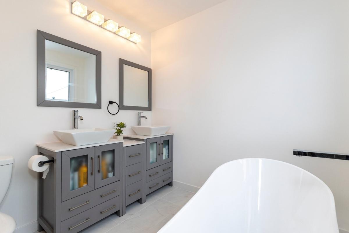 La douche et les matériaux neufs