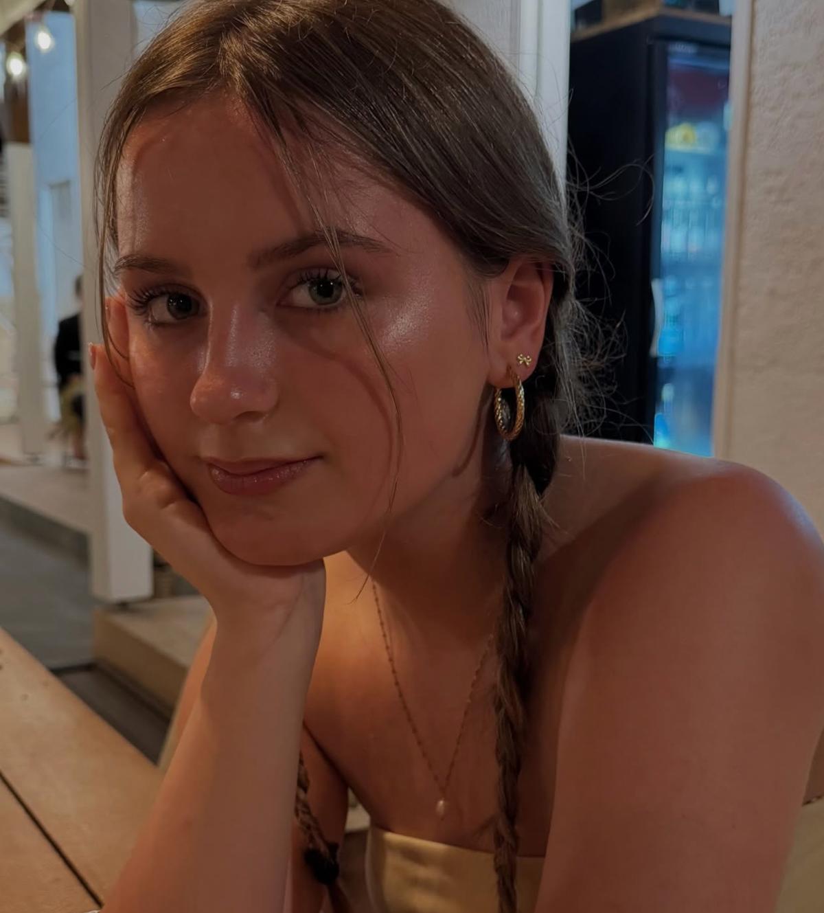 Fille de Caroline Néron