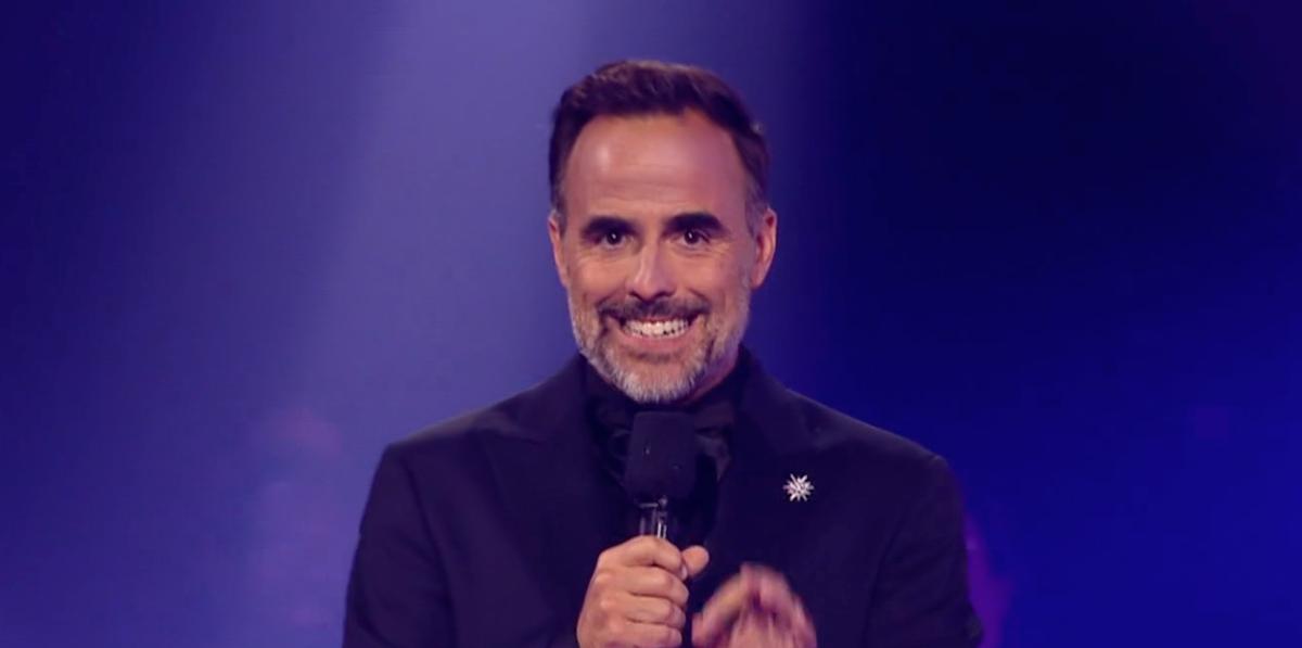 Sébastien Benoit à l'animation de Chanteurs Masqués