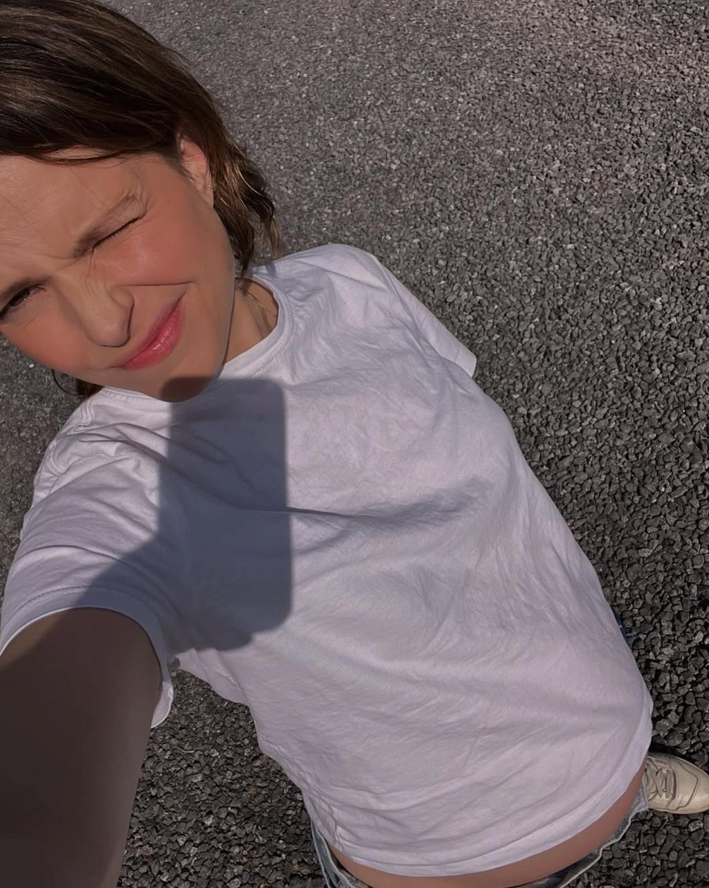 Sarah-Jeanne Labrosse enceinte de son troisième enfant