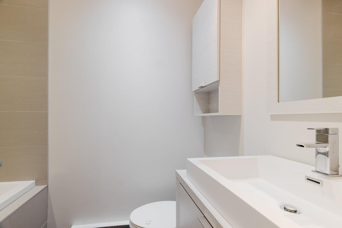 Salle de bain au rez-de-chaussée