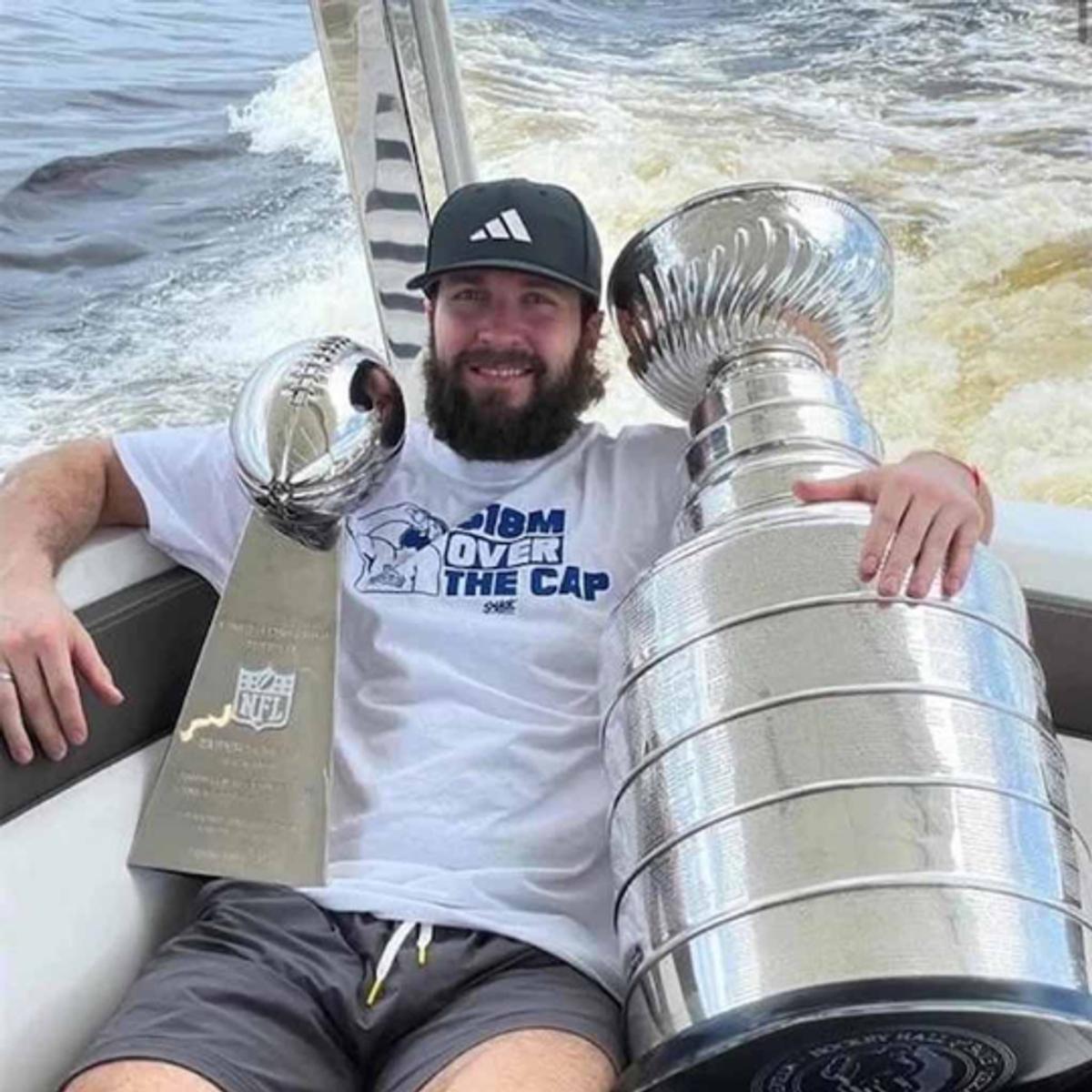 Nikita Kucherov t-shirt 18M et coupe