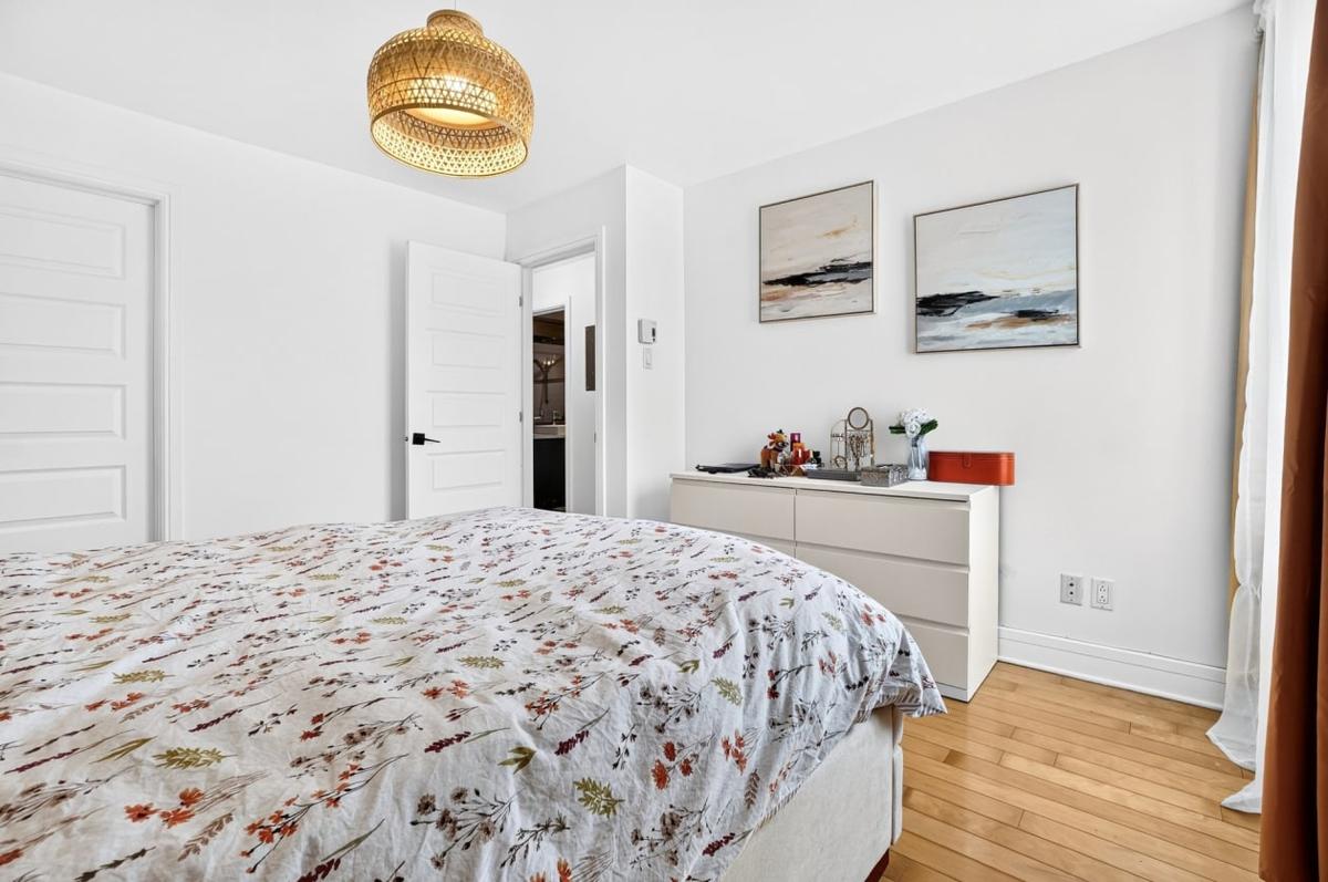 Le walk-in de la chambre principale