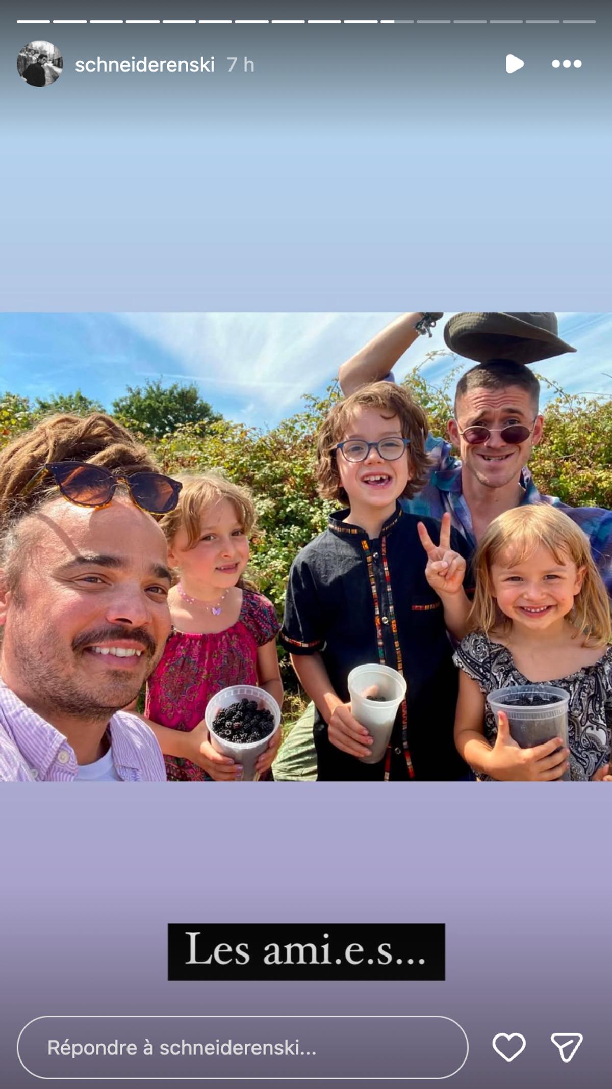 Émile Schneider partage des photos de vacances avec son fils Henri