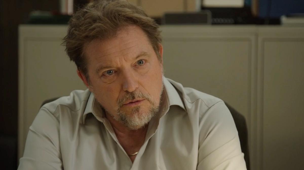 Vincent Graton dans son personnage de Christian Thibeault, lieutenant de l'escouade Antigang