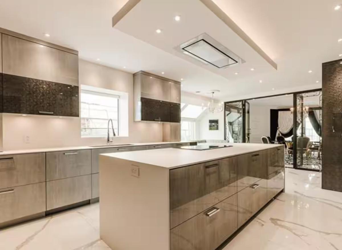 Lise Watier pentouse