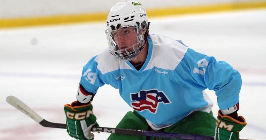Mason West playing for USA Hockey.