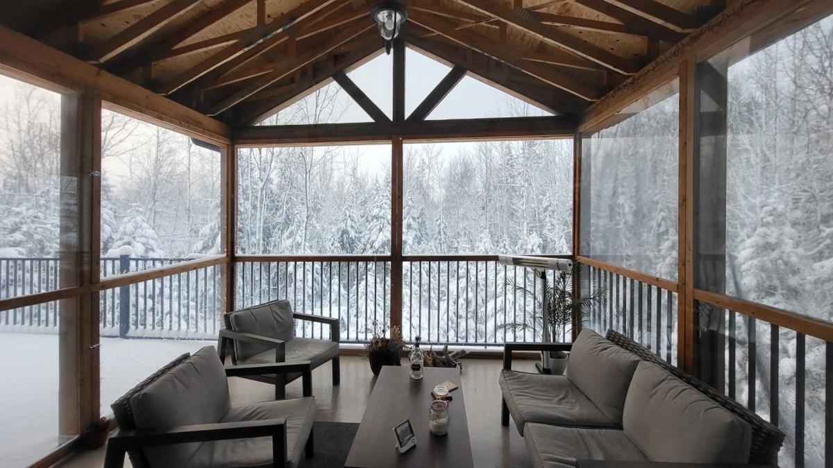 Espace de vie extérieur complet