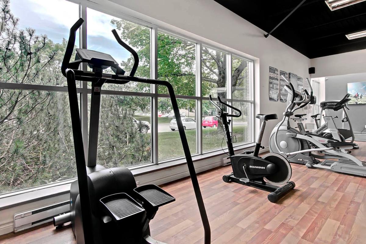 Équipements de la salle de gym