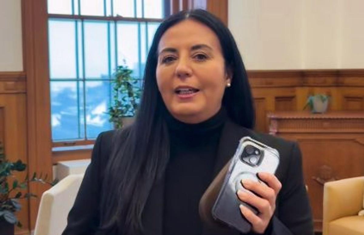Capture vidéo Facebook - Soraya Martinez Ferrada