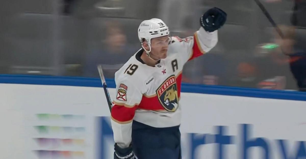 Matthew Tkachuk-Between-The-Legs-Ilya-Sorokin