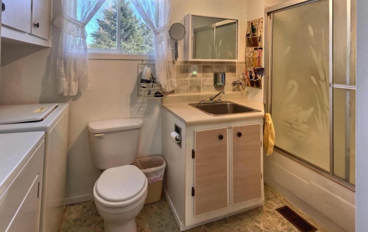 Salle de bain à l'étage