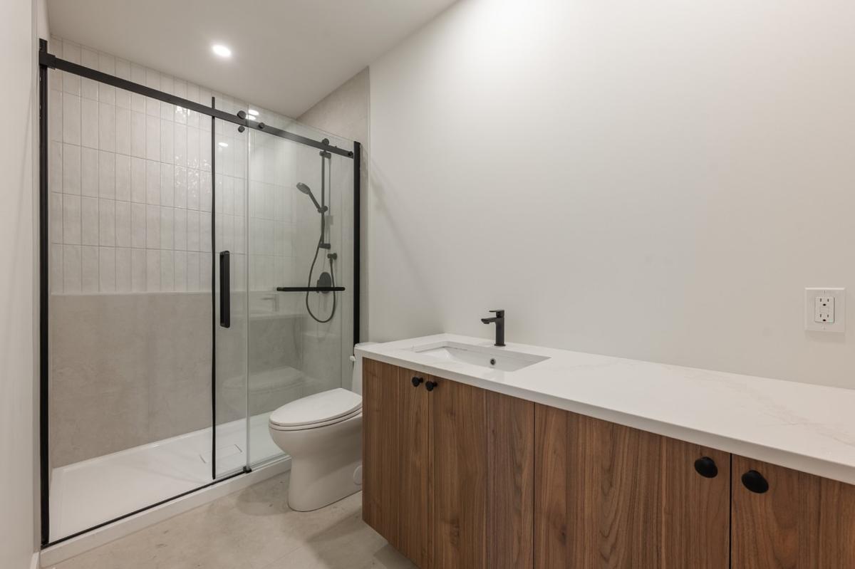 Salle de bain du niveau inférieur