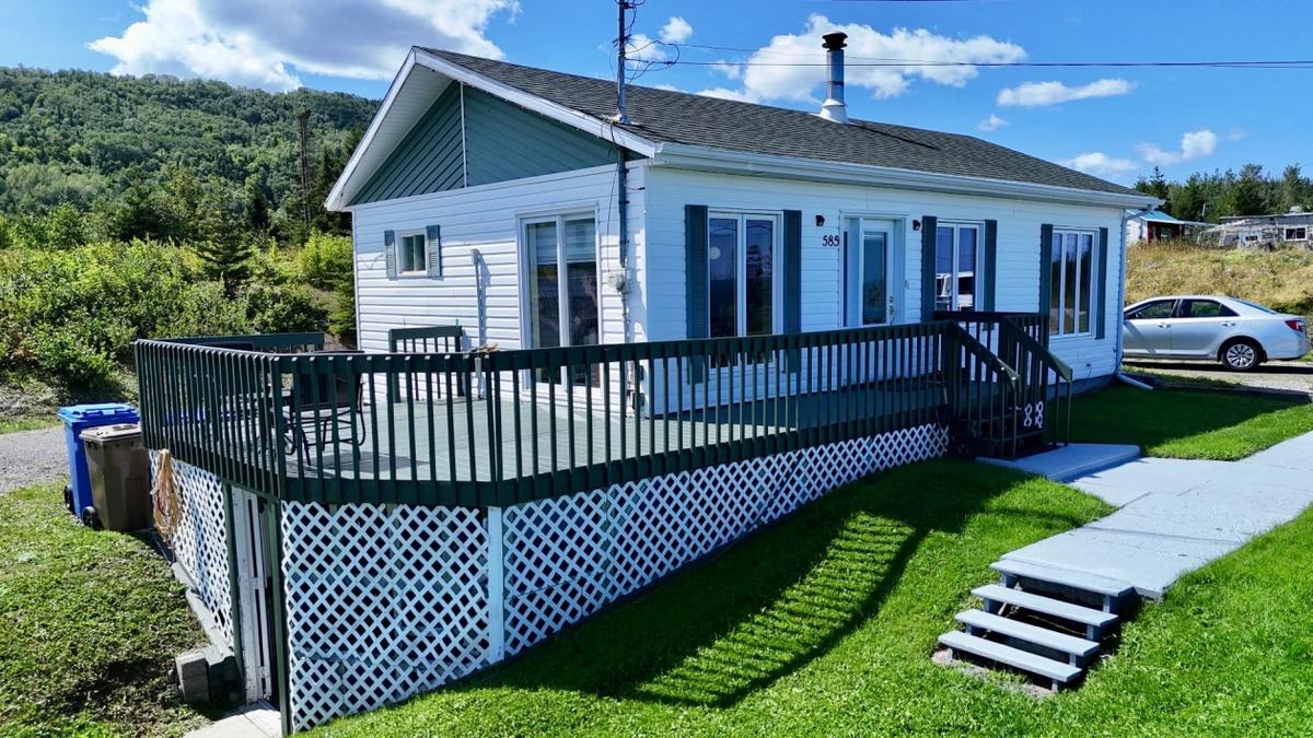 Terrasse extérieure avec vue dégagée