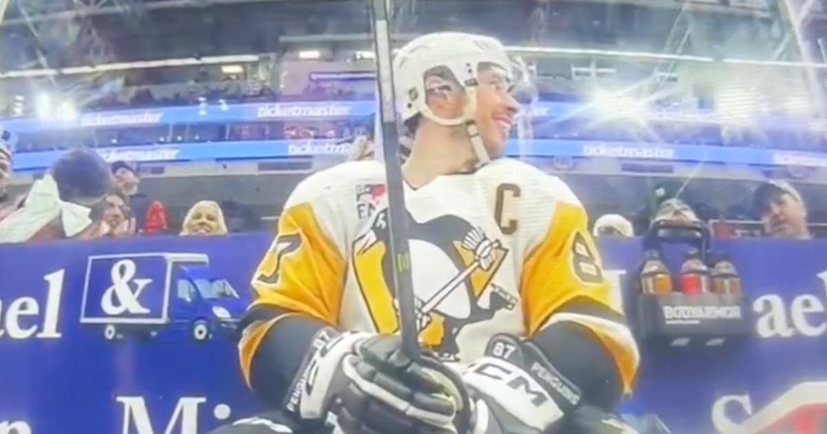 Sidney Crosby in the penalty box 