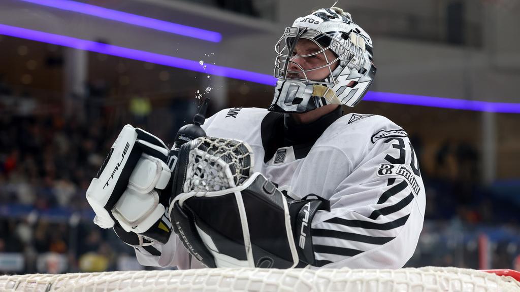 Zachary Fucale