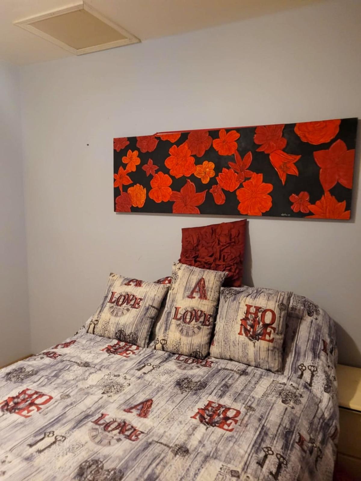 Autre angle de la chambre principale