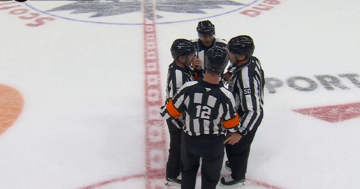 referee