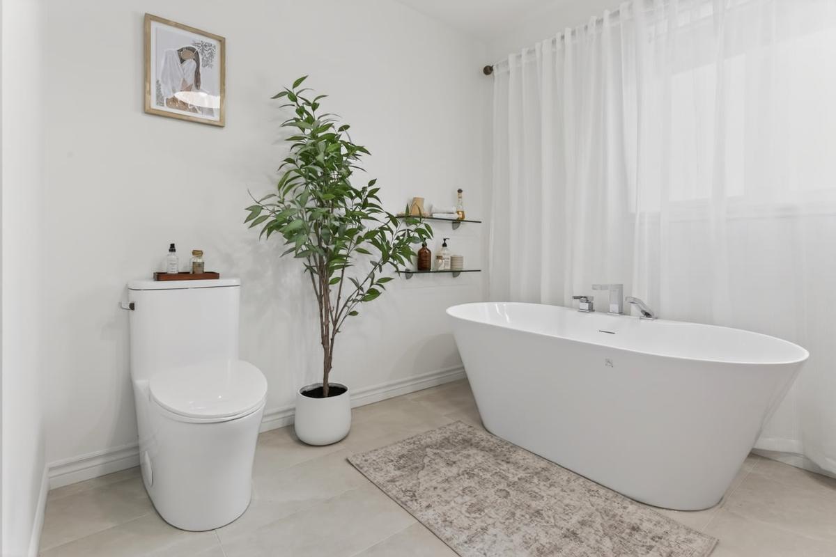 Autre vue de la salle de bain