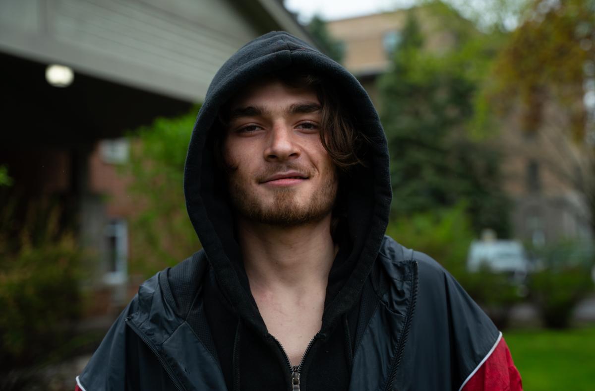 Sam-Éloi Girard dans Sur le fil