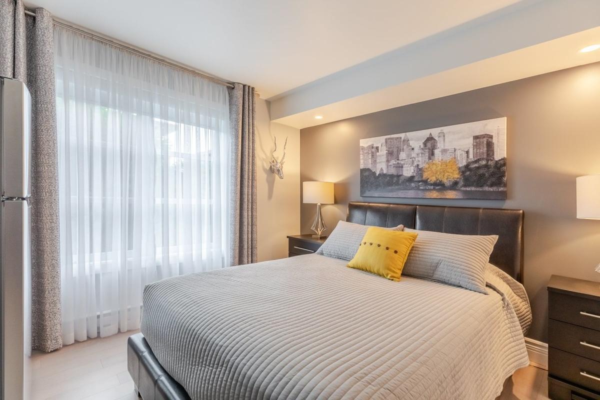 Deuxième chambre, autre angle