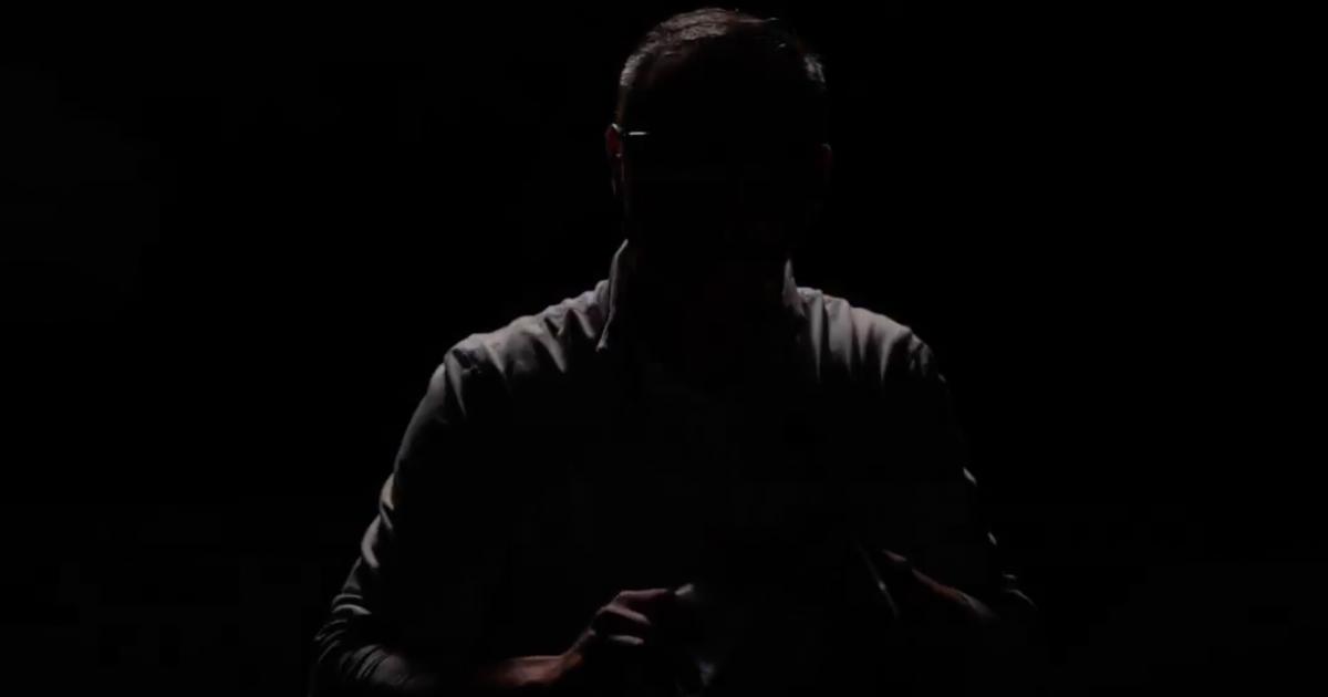 Power outage at the Senators' press conference