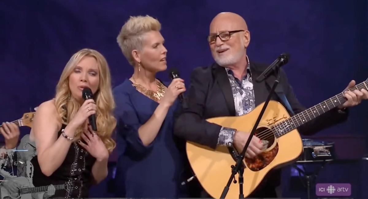 Patrick Norman avec ses deux filles, Debbie et Isabelle