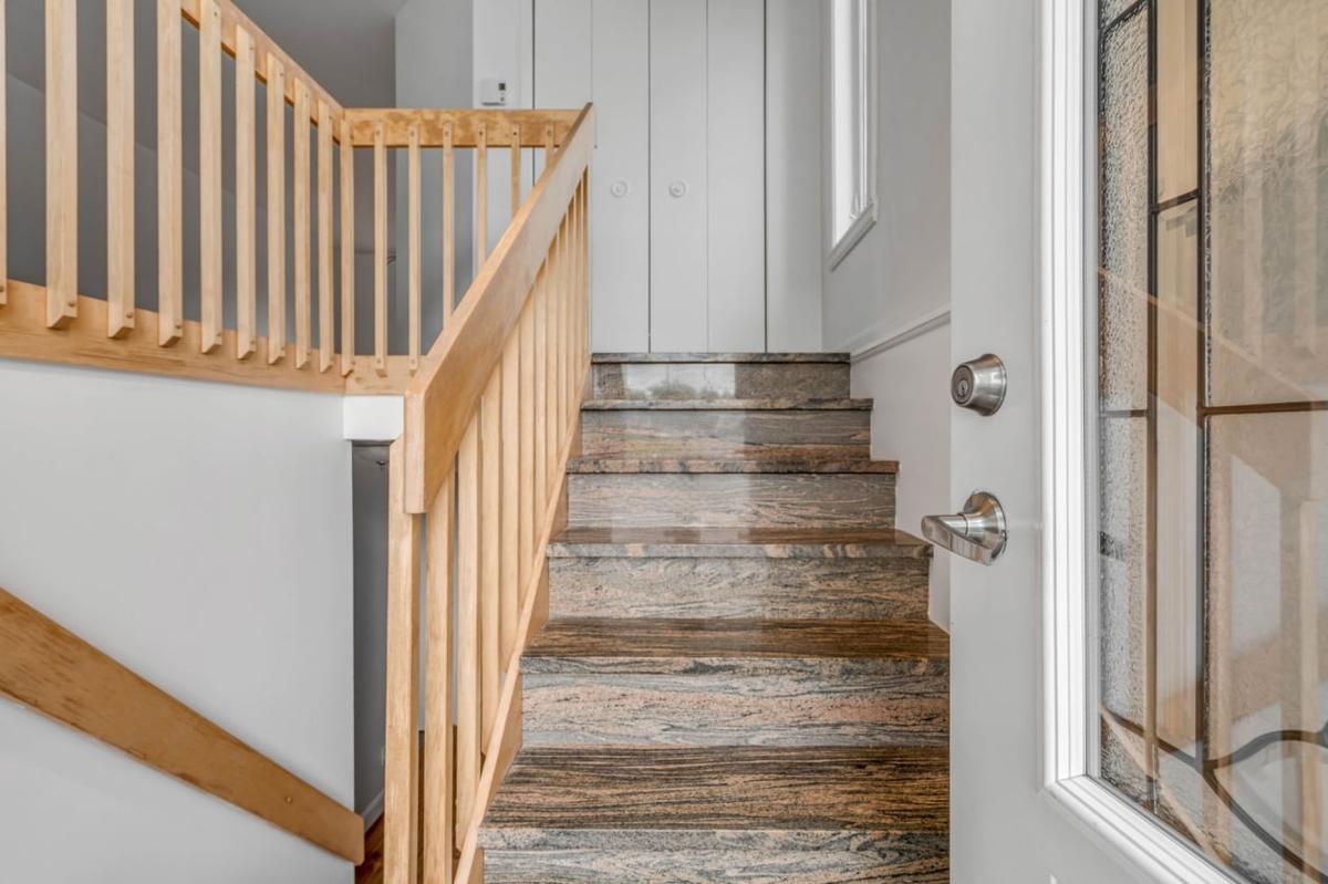 Entrée et escalier