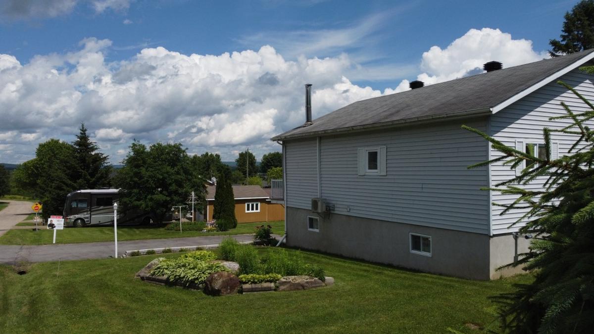 Arrière de la propriété et son environnement