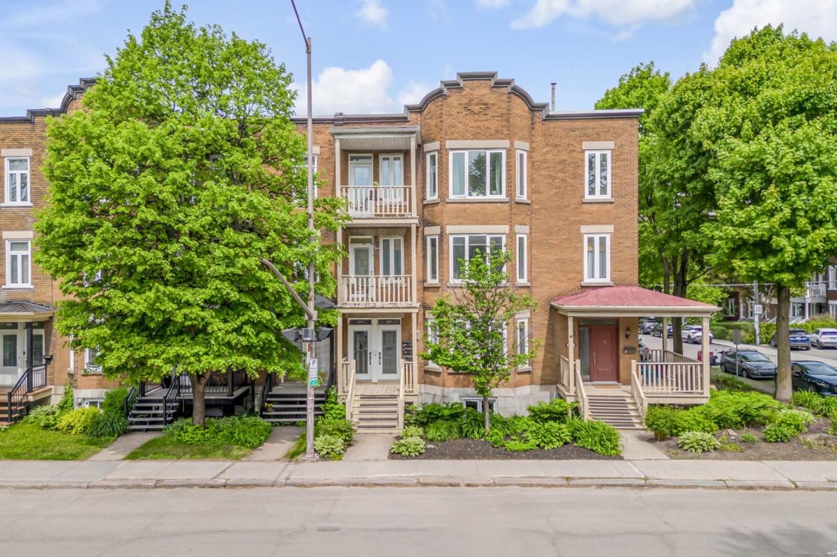 Façade de l'immeuble sur le boulevard René-Lévesque Ouest