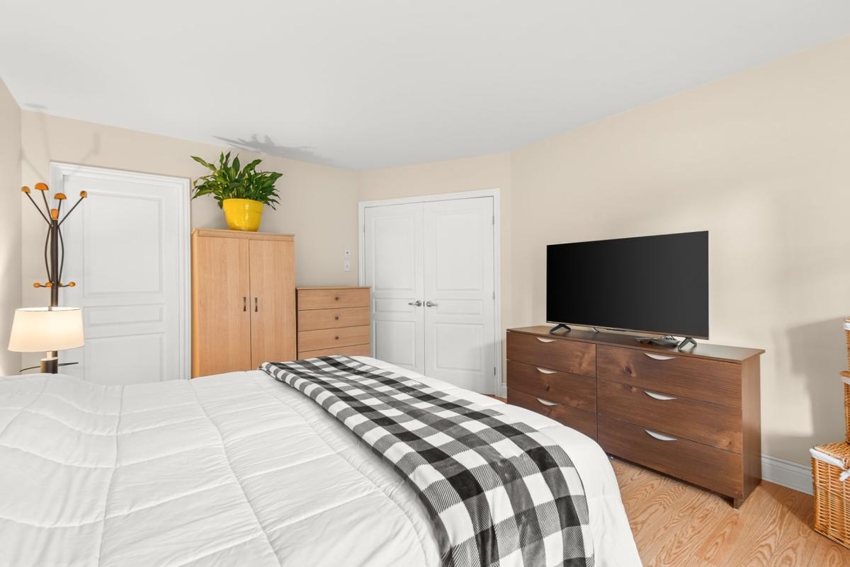 Rangement dans la chambre principale