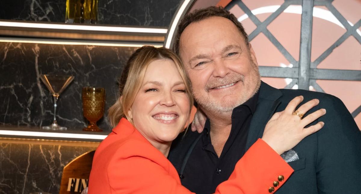 Julie Bélanger et Jean-Michel Anctil à Ça finit bien la semaine