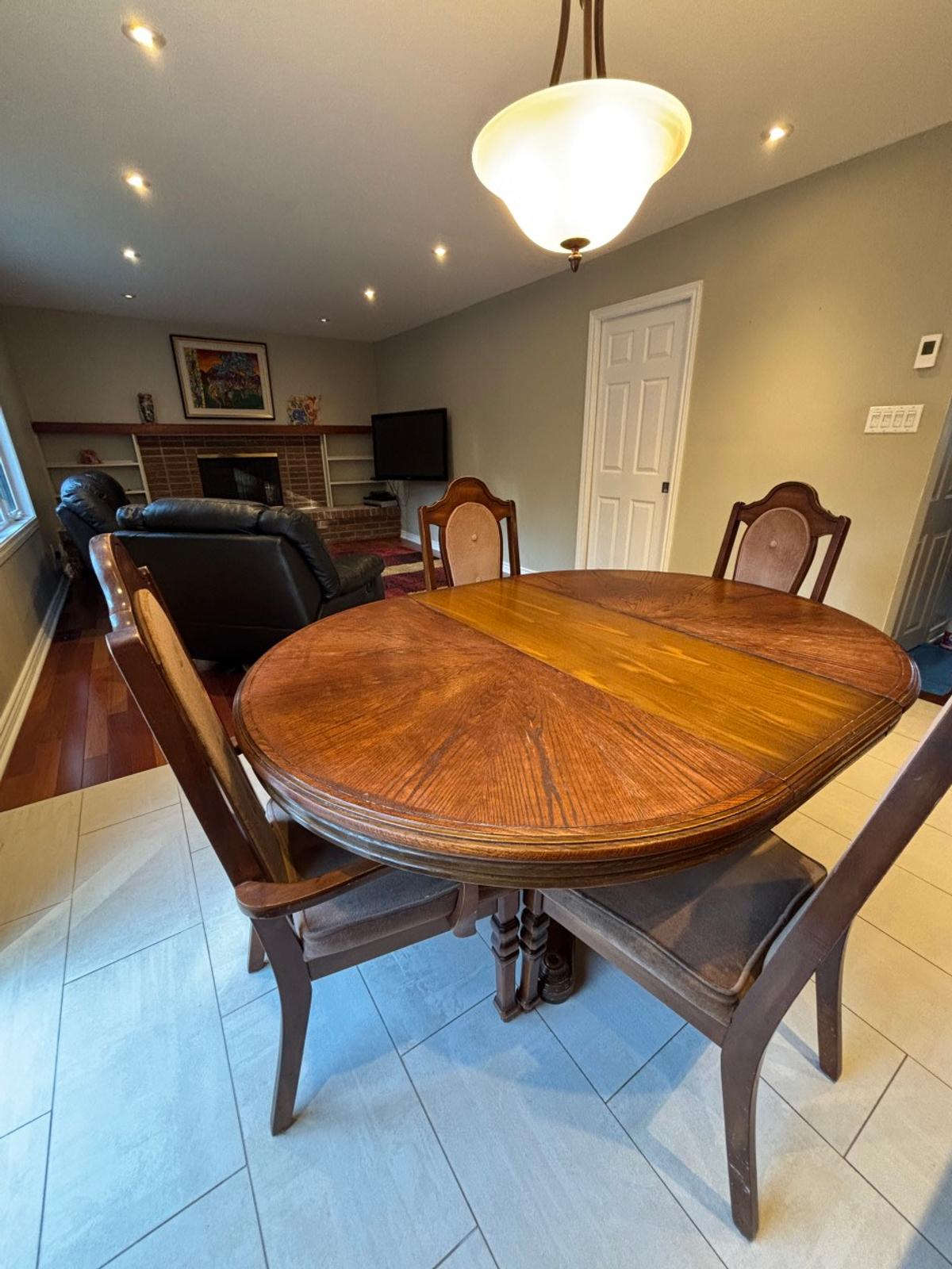 Détail de la cuisine et des armoires sur mesure