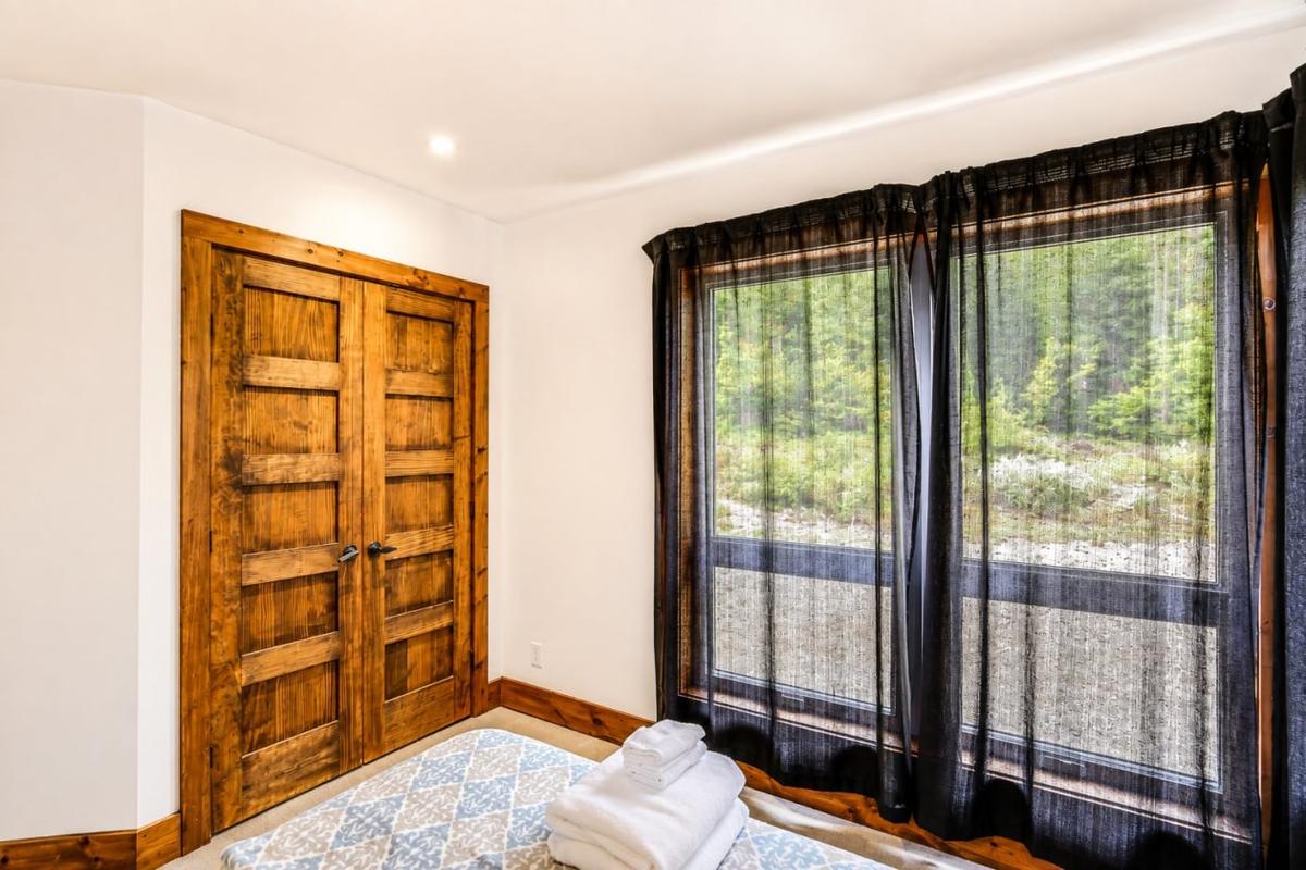 Deuxième chambre avec vue sur la nature