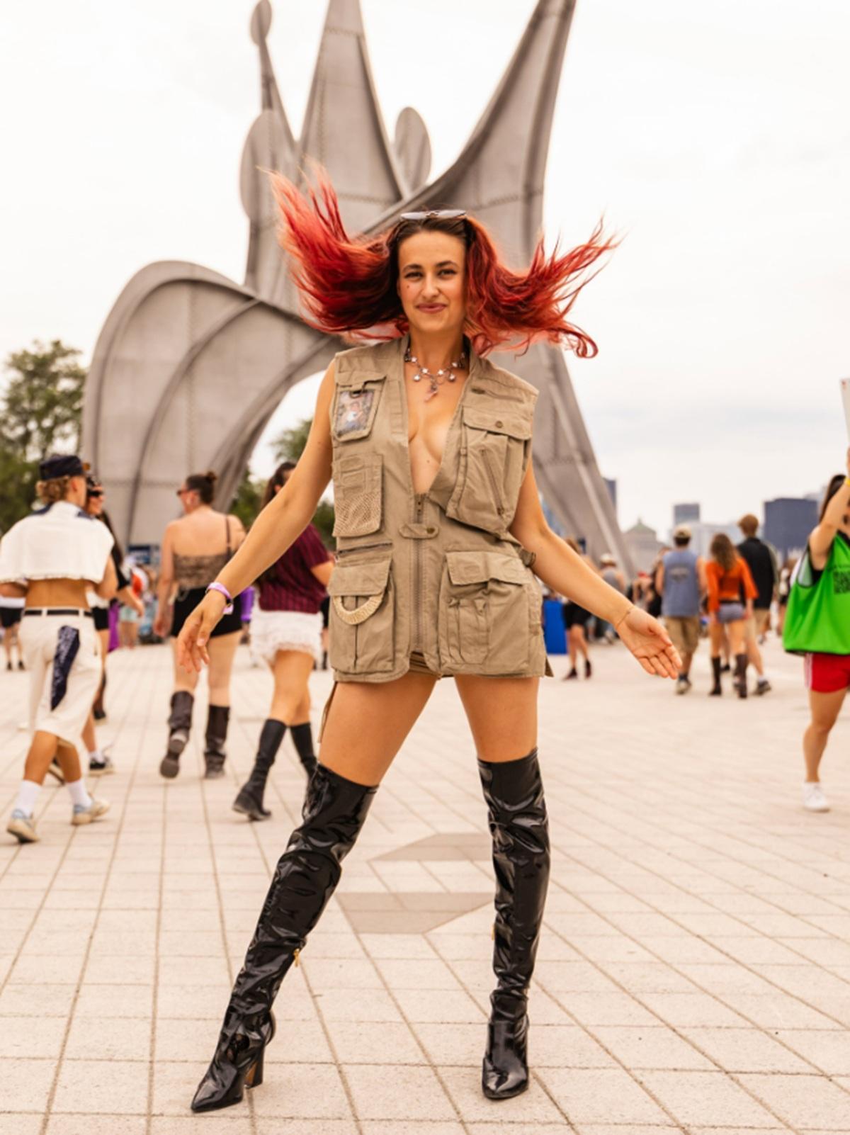 Éléonore Lagacé à Osheaga avec son look de festival