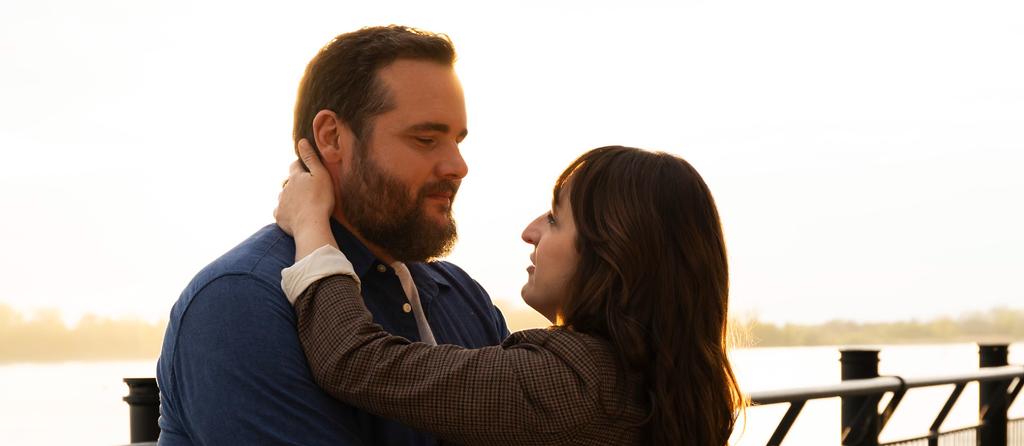 Anne-Élisabeth Bossé et Antoine Bertrand dans Menteuse