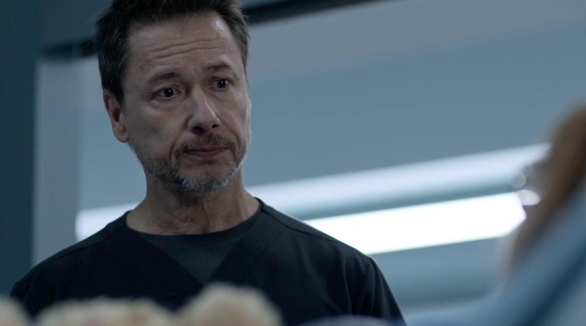 Stéphane Rousseau dans son rôle d'Éric Perron dans STAT