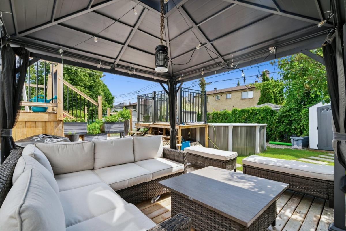 Terrasse arrière aménagée