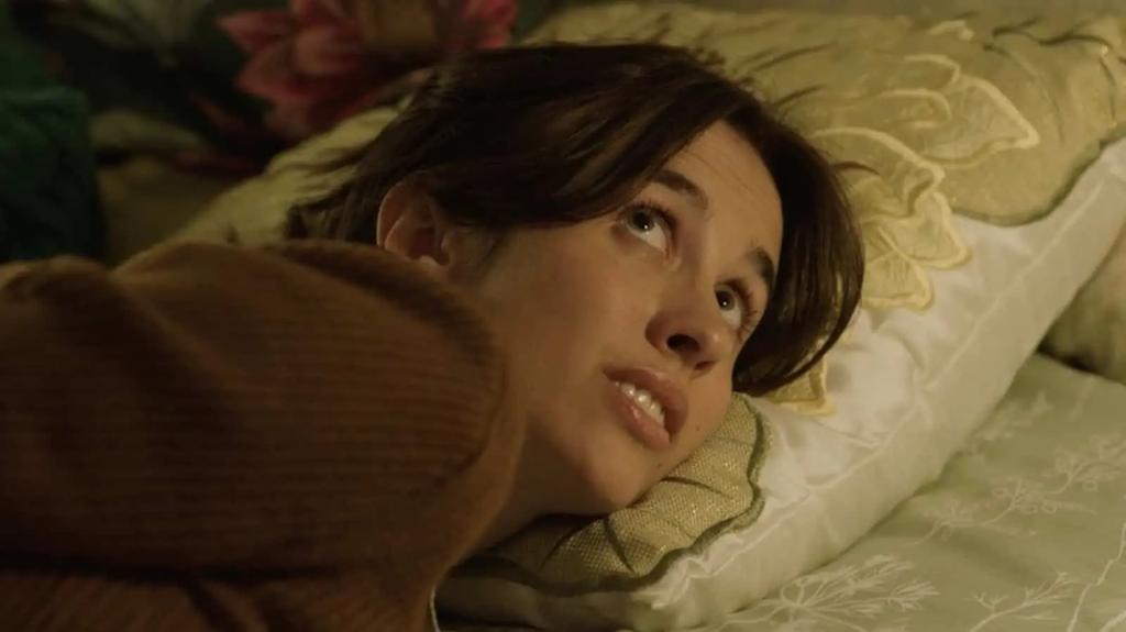 Marguerite D'Amour dans le rôle de Jade Graveline dans Antigang