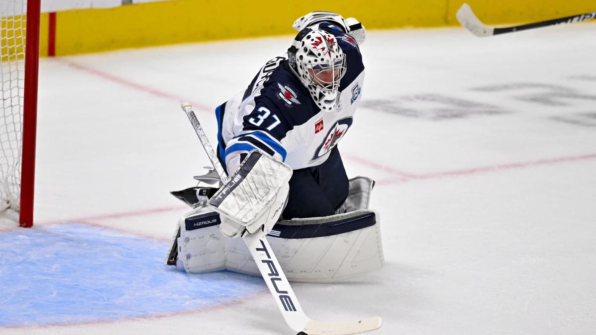 Connor Hellebuyck