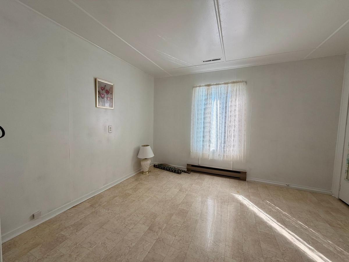 Quatrième chambre confortable