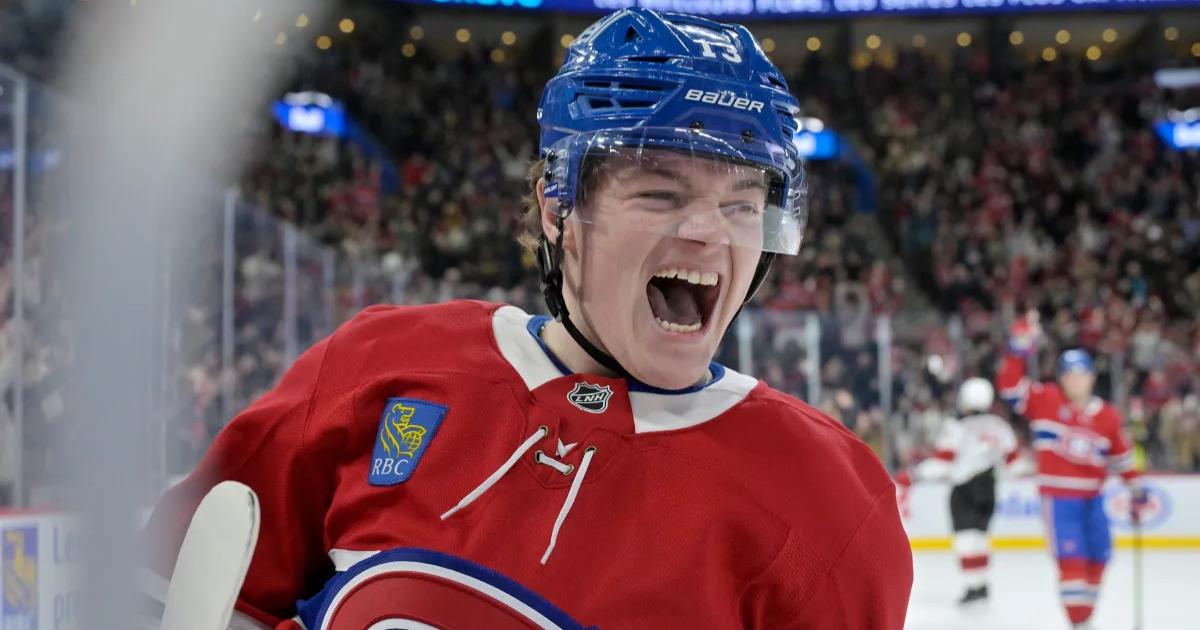 Cole Caufield - Cri de joie - Chandail rouge