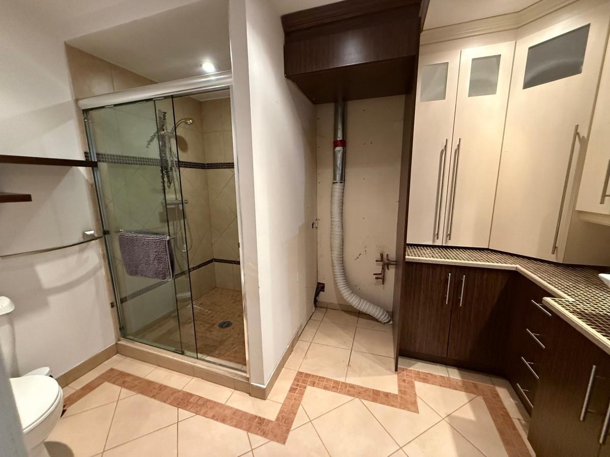 Finitions de la salle de bain